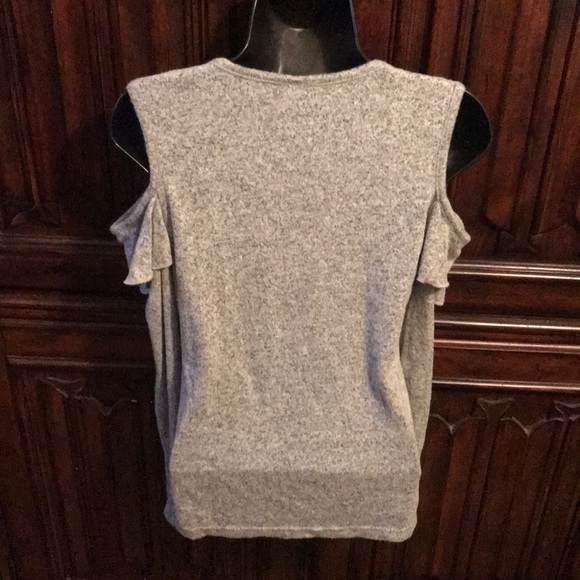 NWT NOBO SCOOP COLD SHOULDER TOP - Picture 3 of 5